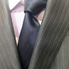 ネクタイとシャツの合わせ方