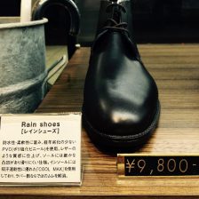 チャッカブーツ型の長靴（9,800円）